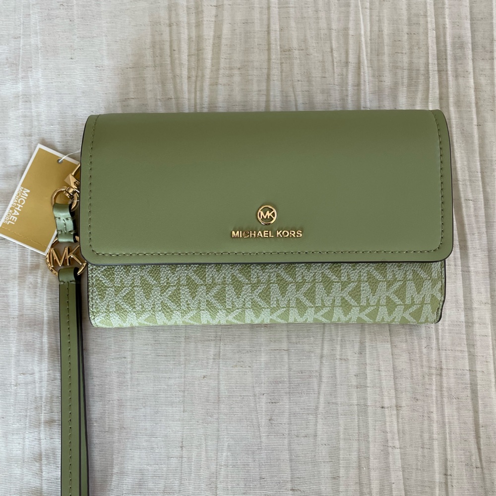 Michael Kors Wristlet
